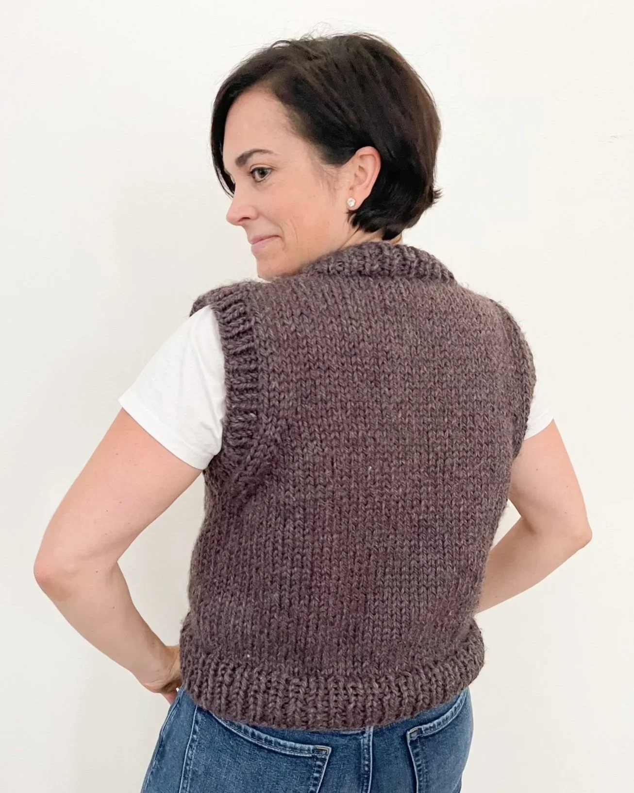 Easy Chunky V-Neck Sweater Vest Knitting Pattern + Tutorial